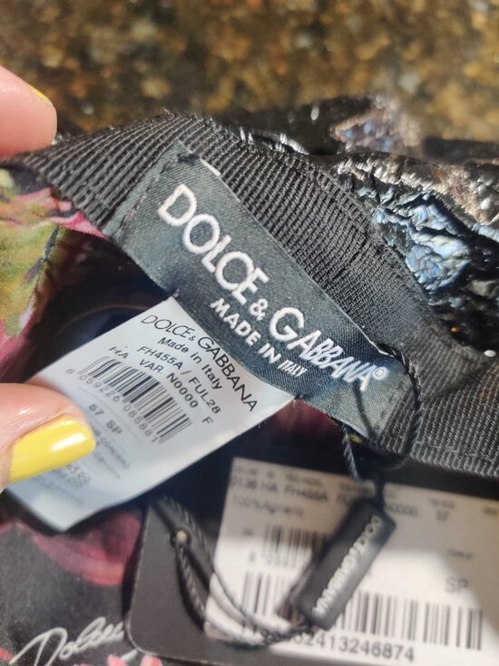 Dolce and Gabbana patent leather Cap New Size 57 cm